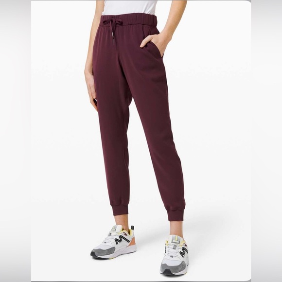 lululemon athletica Pants - Lululemon On The Fly Jogger Woven Cassis Pant Maroon